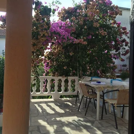 Daire Kartelo Trogir
