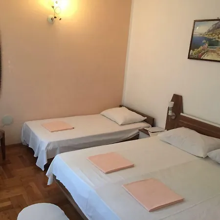 Kartelo Apartmán *