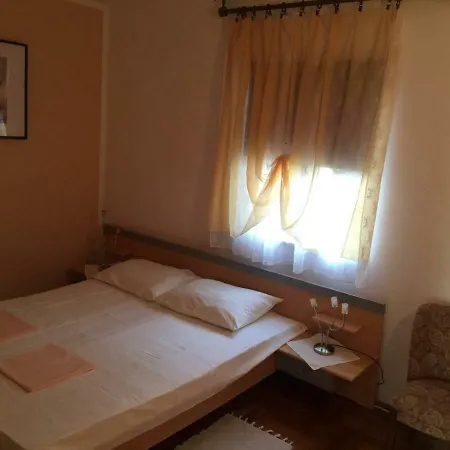 Kartelo Apartment